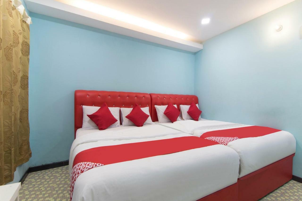 OYO 1136 Pd Star Hotel Port Dickson Exterior foto