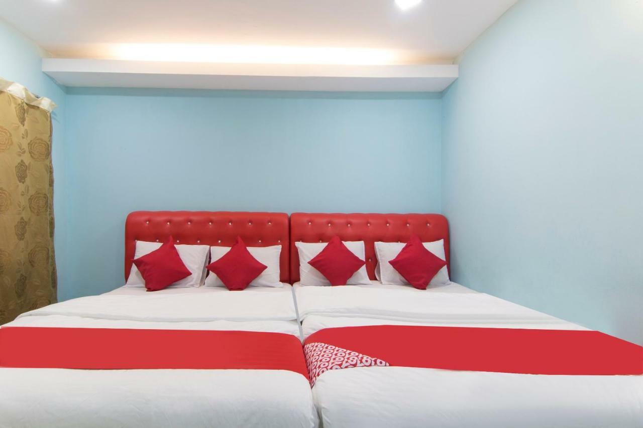 OYO 1136 Pd Star Hotel Port Dickson Exterior foto